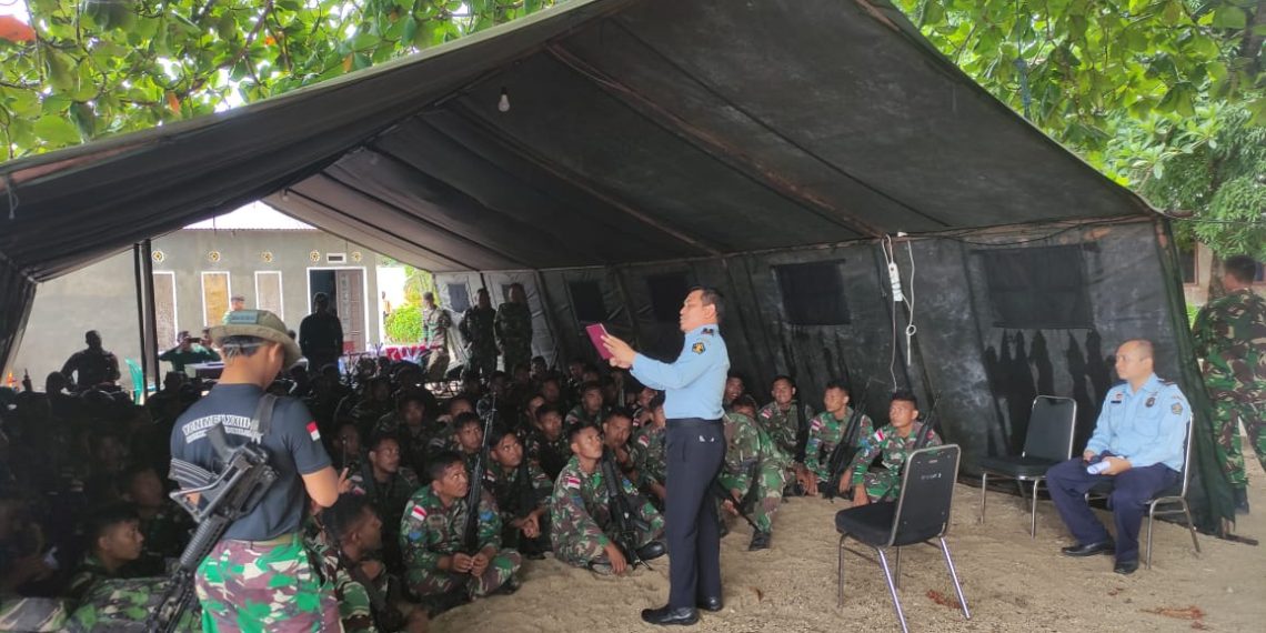 Perkuat Perbatasan, Imigrasi Sorong memberikan Pembekalan Bagi Satgasmar Pam Puter XXVII 2023