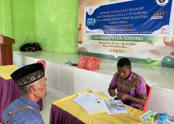 Permudah Jamaah Umroh Buat Paspor, Imigrasi Sorong Lakukan Pelayanan Eazy Pasport