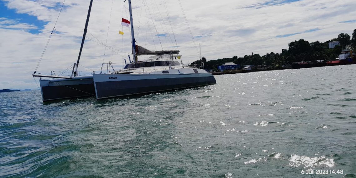 Imigrasi Sorong Periksa Kedatangan Awak Alat Angkut Vessel RAZOO