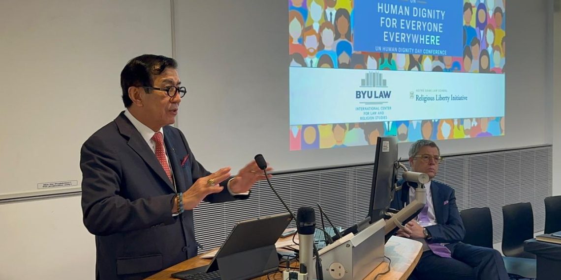 Di Oxford, Menteri Yasonna bicara soal Human Dignity