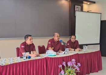 Dukung Pemberantasan Pungli dan Gratifikasi, Kepala Divisi Keimigrasian Beri Pengarahan Kepada Pegawai Kanim Sorong