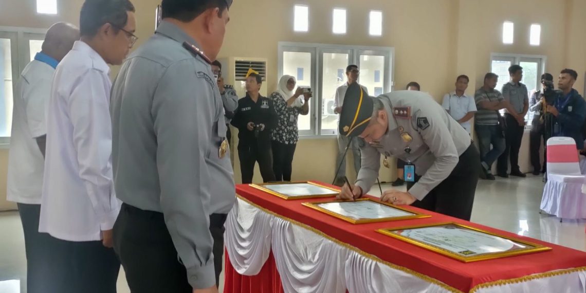 Imigrasi Sorong Ikuti Penandatanganan Perjanjian Kinerja, Komitmen Bersama Pembangunan Zona Integritas, dan Ikrar Netralitas ASN