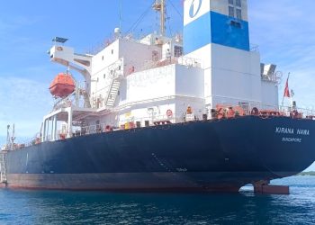 Imigrasi Sorong Lakukan Pemeriksaan Keimigrasian Kedatangan Kru MT. KIRANA NAWA
