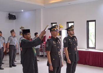 Dalam Upacara Pelantikan dan Sumpah Jabatan, Kepala Kantor Beri Arahan Untuk Selalu Menjaga Nama Baik Instansi