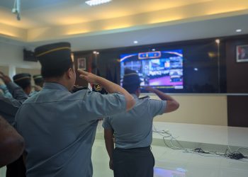 Pegawai Kanim Sorong mengikuti Apel Bersama yang diselenggarakan oleh Kementerian Koordinator Bidang Hukum, HAM, Imigrasi dan Pemasyarakatan