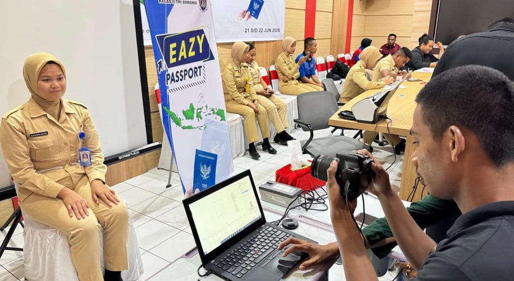 Imigrasi Sorong Layani Eazy Passport di Politeknik Pelayaran Sorong
