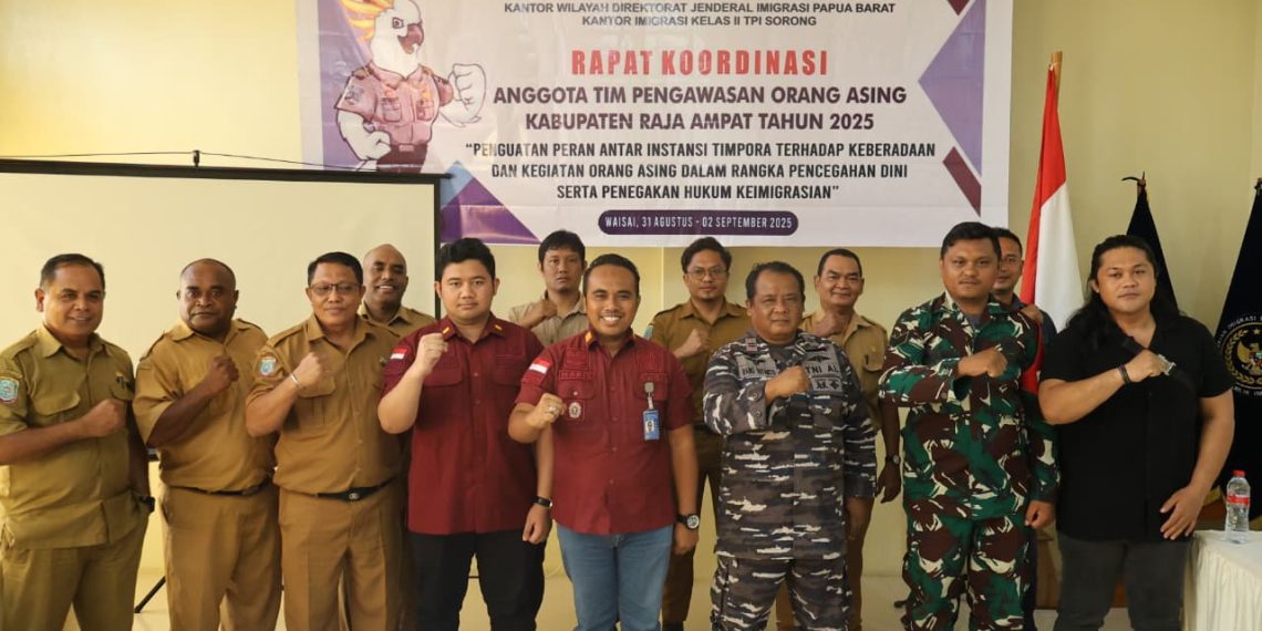 Kantor Imigrasi kelas II TPI Sorong menggelar rapat koordinasi TIMPORA di Kabupaten Raja Ampat