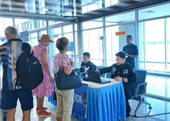 Kantor Imigrasi Laksanakan Layanan Kedatangan dan Keberangkatan Charter Flight Internasional di Bandar Udara Internasional Domine Eduard Osok