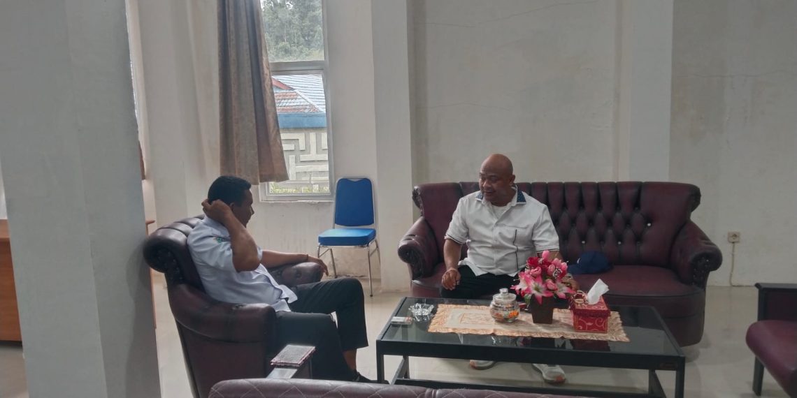 Kepala Kantor Imigrasi Sorong Tinjau Kesiapan Pos Pemantauan WNA di Pelabuhan Raja Ampat