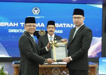 Menteri Imipas Lantik Dirjen Imigrasi serta Staf Ahli Menteri Bidang Pelayanan Publik dan Reformasi Hukum