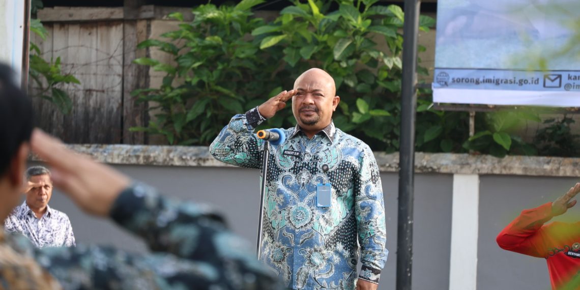 Kantor Imigrasi Kelas II TPI Sorong Gelar Upacara Peringatan Hari Keluarga Nasional ke-33 Tahun 2026